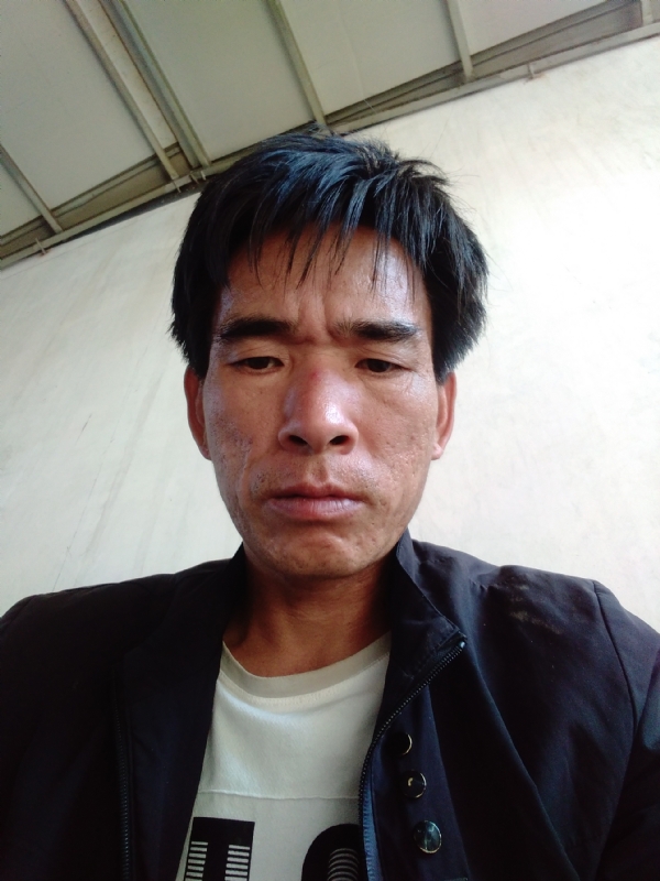 项斌的第一张照片--大理中老年相亲网